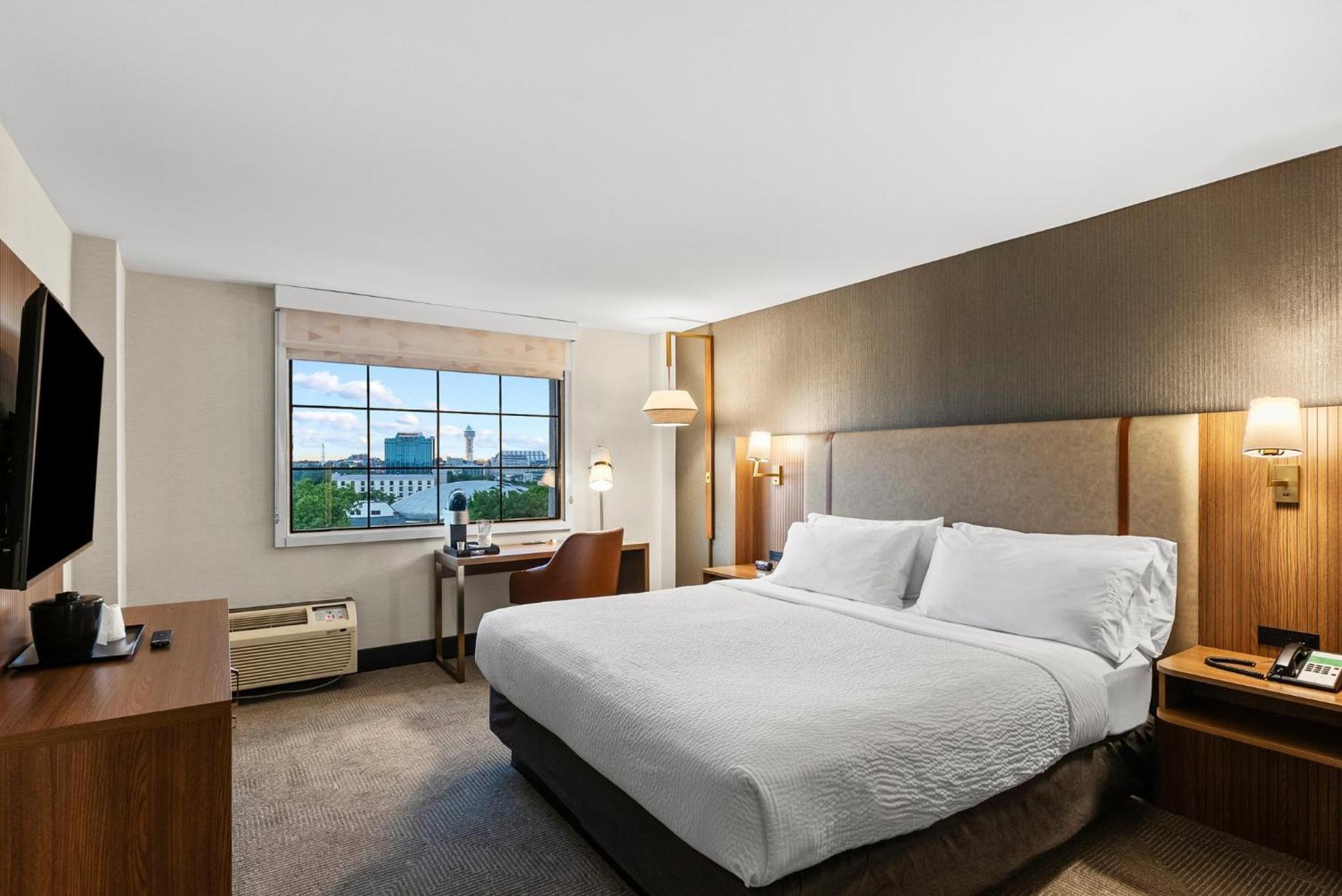 Holiday Inn Niagara Falls State Park Entry By Ihg Exterior foto